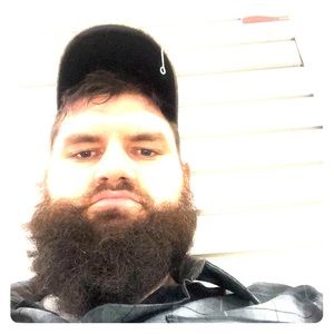 Meet your Posher, Dustin